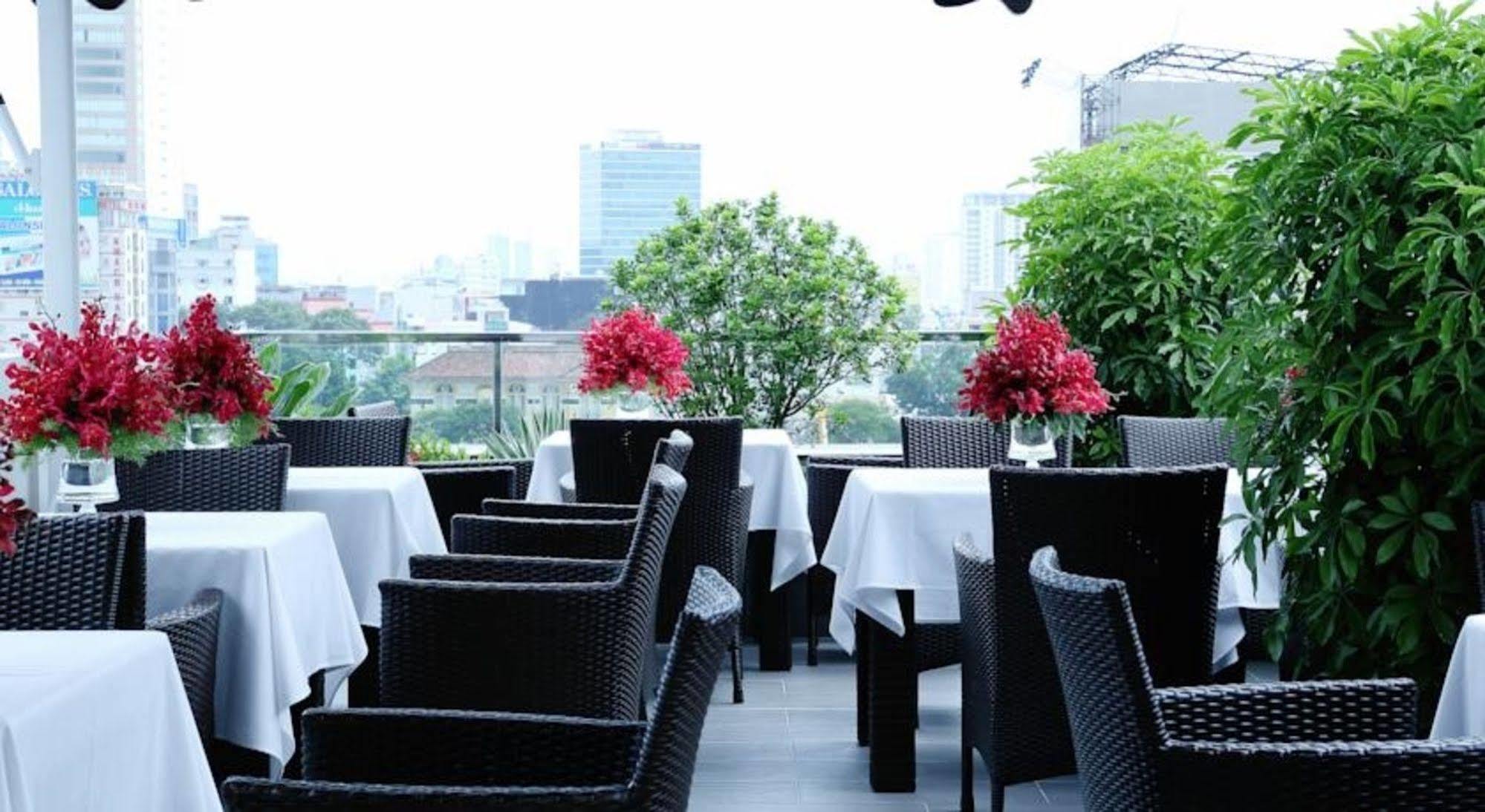 Anpha Boutique Hotel โฮจิมินห์ซิตี้ ภายนอก รูปภาพ